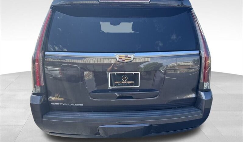 
								2016 Cadillac Escalade Luxury full									
