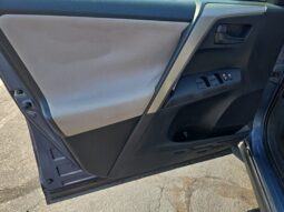 
										2014 Toyota RAV4 LE full									