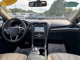 
										2017 Ford Fusion Titanium full									