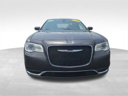 
										2015 Chrysler 300 Limited full									