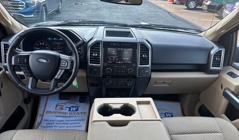 
								2015 Ford F-150 XLT full									