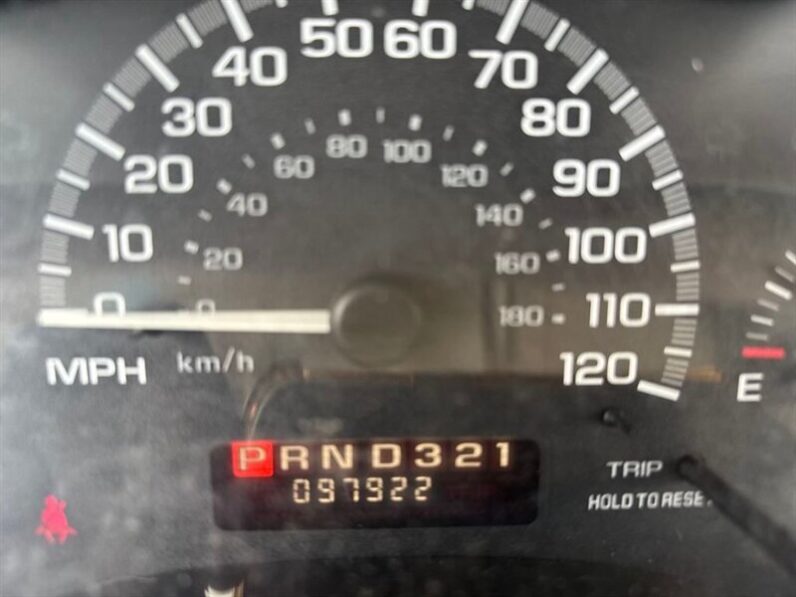 
								2000 Chevrolet Malibu LS full									