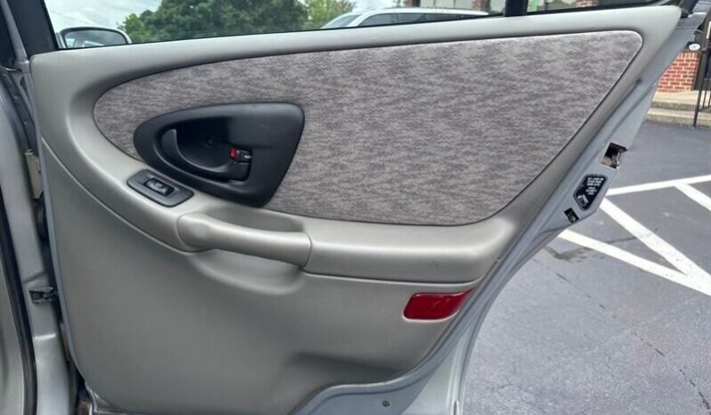 
								2000 Chevrolet Malibu LS full									