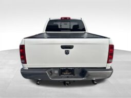 
										2005 Dodge Ram 1500 SLT full									