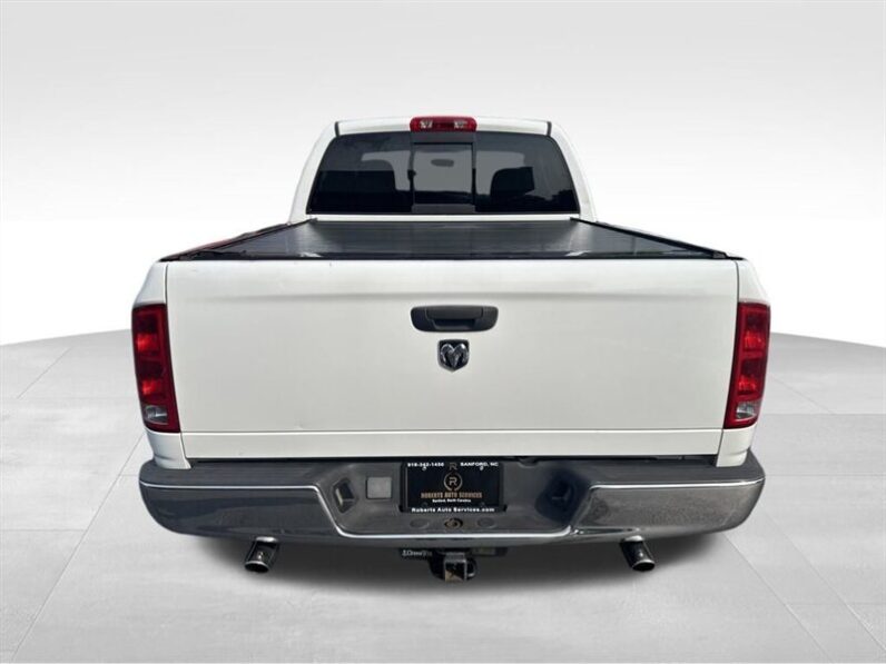 
								2005 Dodge Ram 1500 SLT full									