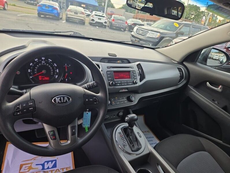 
								2015 Kia Sportage LX full									