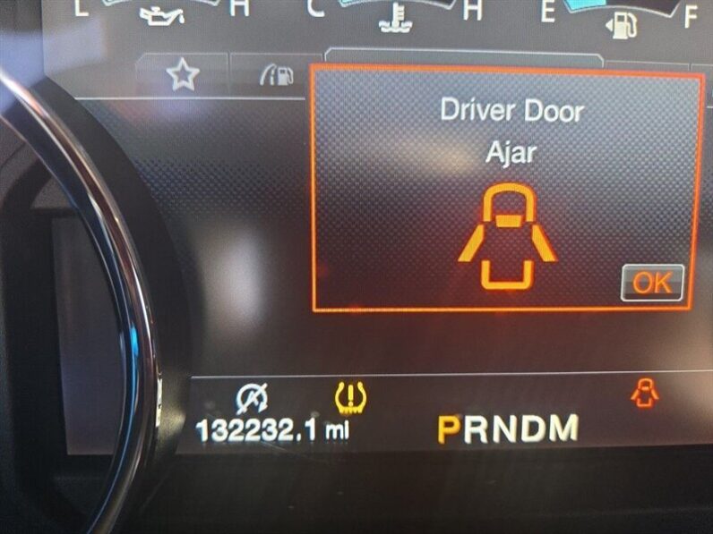 
								2018 Ford F-150 Lariat full									