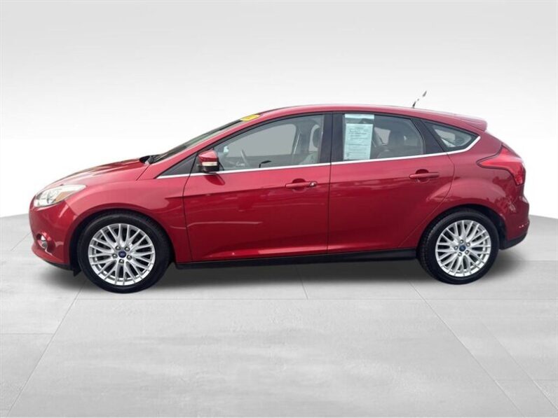 
								2012 Ford Focus SEL full									