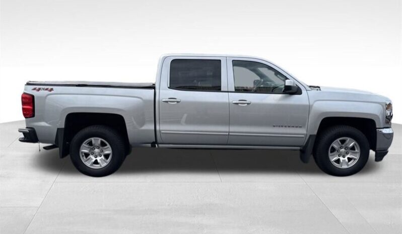 
								2018 Chevrolet Silverado 1500 LT LT1 full									