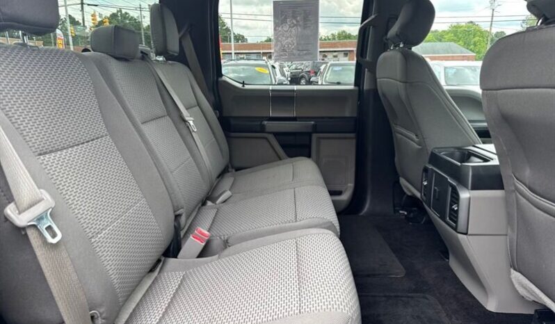
								2016 Ford F-150 XLT full									