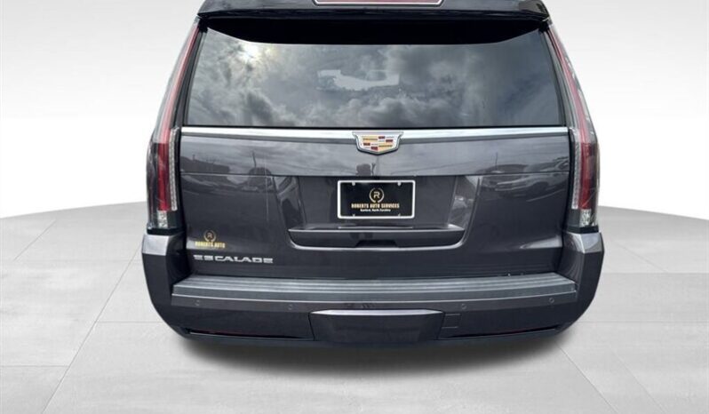 
								2016 Cadillac Escalade Luxury full									