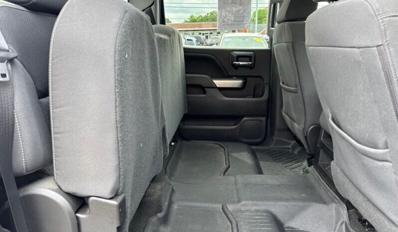 
								2018 Chevrolet Silverado 1500 LT LT1 full									