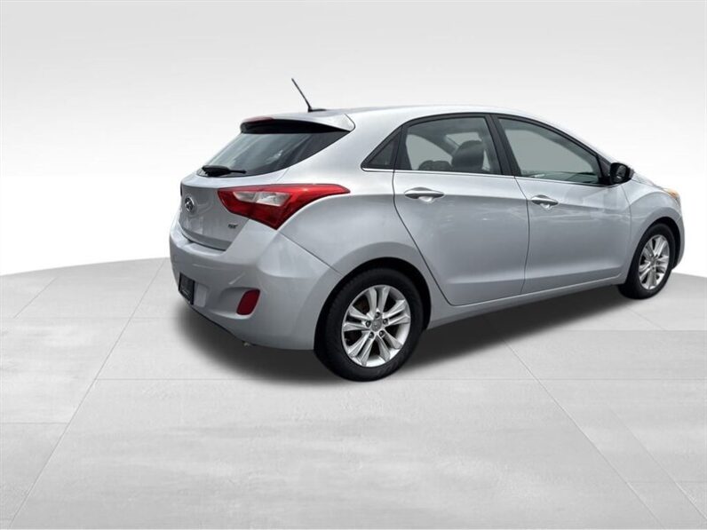 
								2014 Hyundai ELANTRA GT Base full									