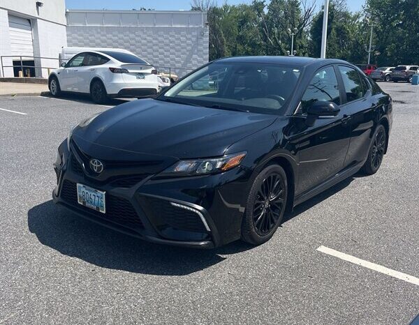 
								2022 Toyota Camry SE Nightshade full									
