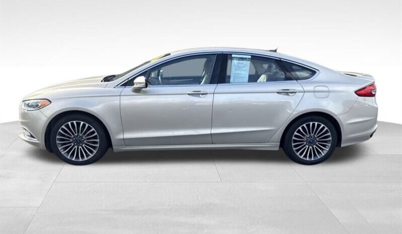 
								2017 Ford Fusion Titanium full									