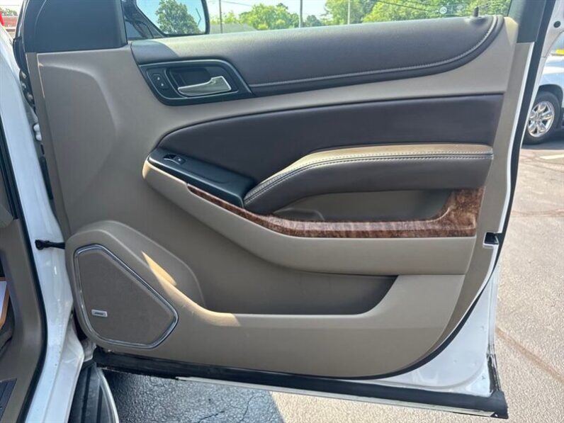 
								2016 Chevrolet Suburban LTZ full									