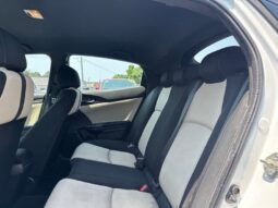 
										2017 Honda Civic Sport full									