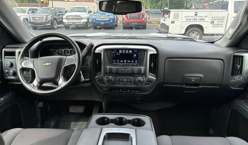 
								2018 Chevrolet Silverado 1500 LT LT1 full									