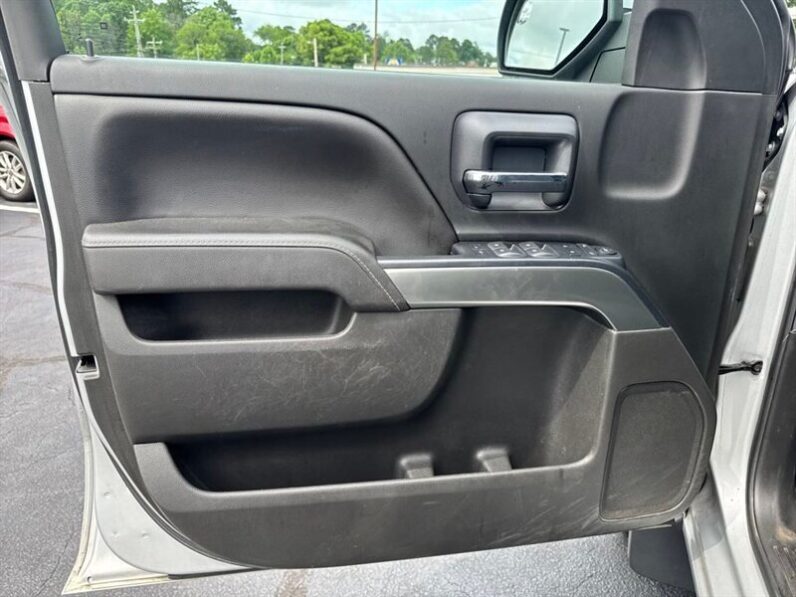 
								2018 Chevrolet Silverado 1500 LT LT1 full									