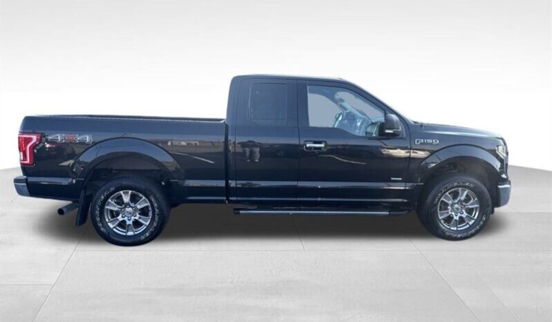 
								2015 Ford F-150 XLT full									