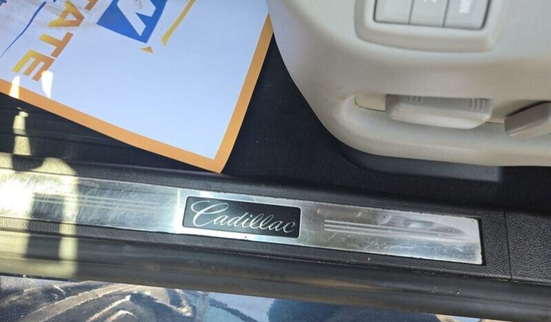 
								2016 Cadillac SRX Performance full									
