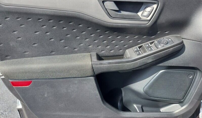 
								2020 Ford Escape S full									