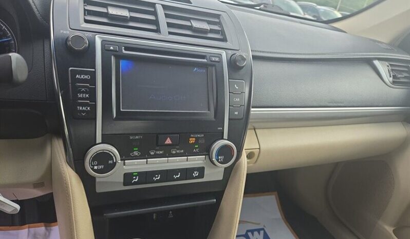 
								2013 Toyota Camry LE full									