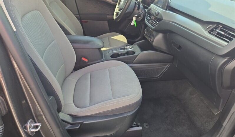 
								2020 Ford Escape S full									