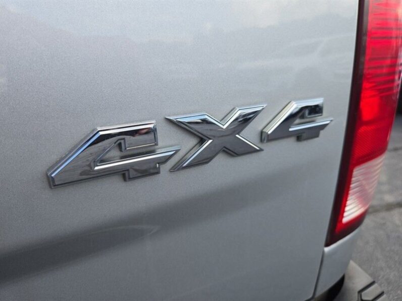 
								2019 RAM 1500 Classic Express full									