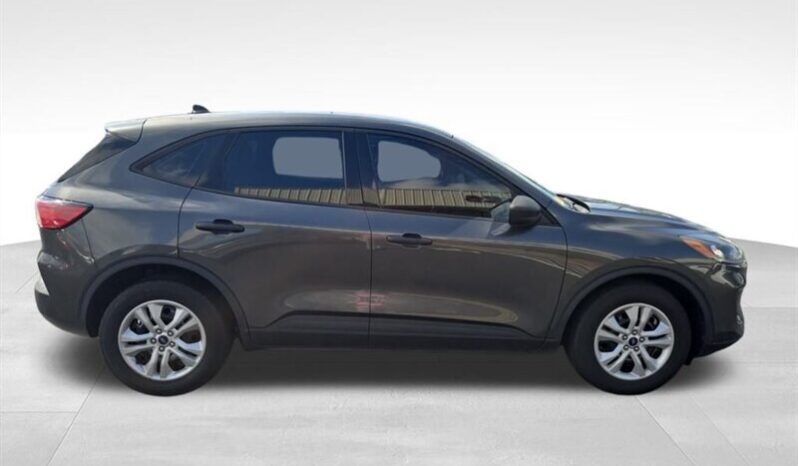 
								2020 Ford Escape S full									
