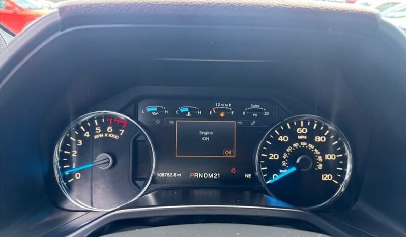 
								2015 Ford F-150 Platinum full									