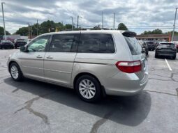 
										2005 Honda Odyssey Touring full									