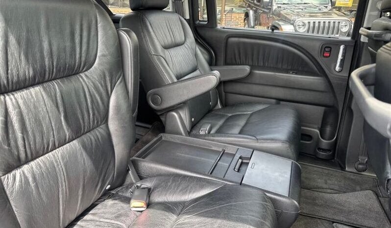 
								2005 Honda Odyssey Touring full									
