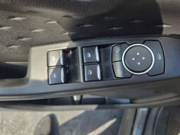 
										2020 Ford Escape S full									