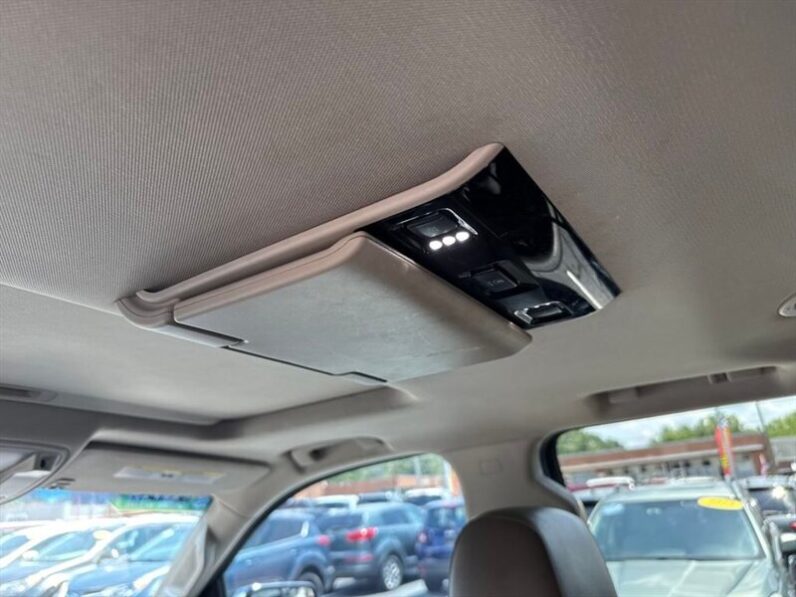 
								2015 Chevrolet Tahoe LTZ full									