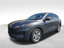 
										2020 Ford Escape S full									