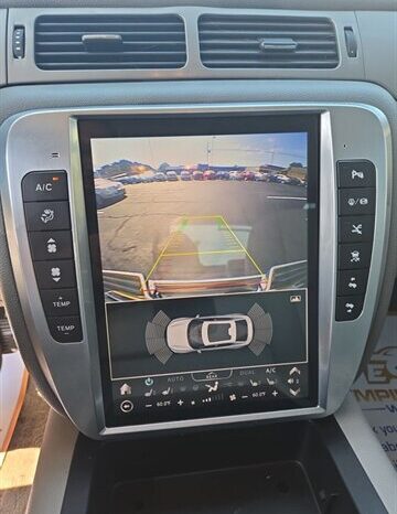 
								2013 Chevrolet Avalanche LT full									