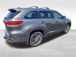 
										2017 Toyota Highlander XLE full									
