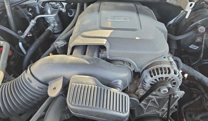 
								2013 Chevrolet Avalanche LT full									
