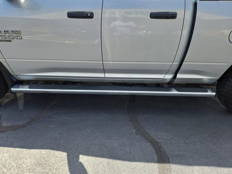 
								2019 RAM 1500 Classic Express full									