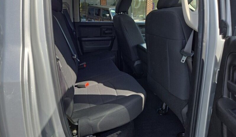 
								2019 RAM 1500 Classic Express full									