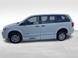 
										2019 Dodge Grand Caravan SE full									
