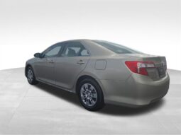 
										2013 Toyota Camry LE full									