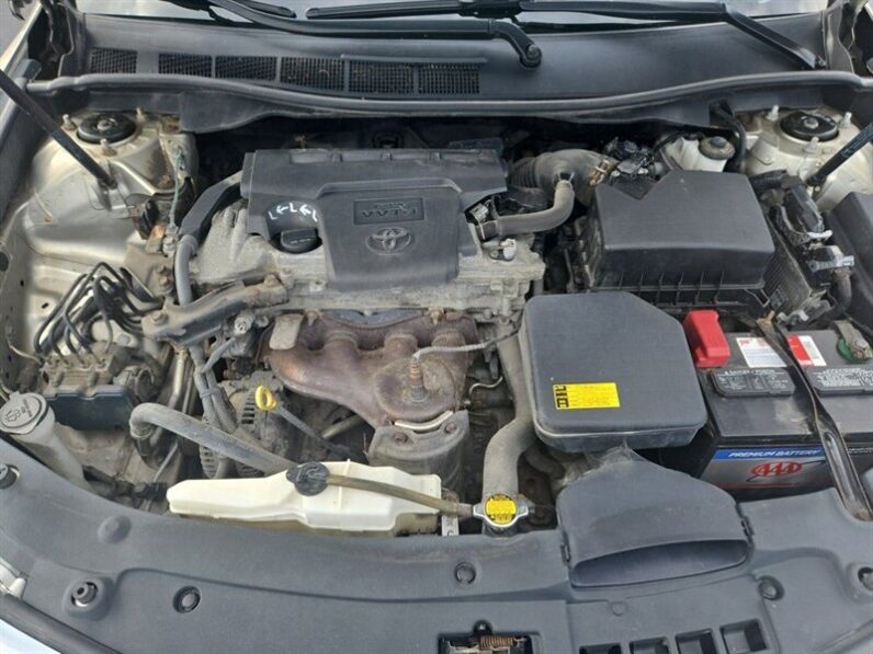 
								2013 Toyota Camry LE full									