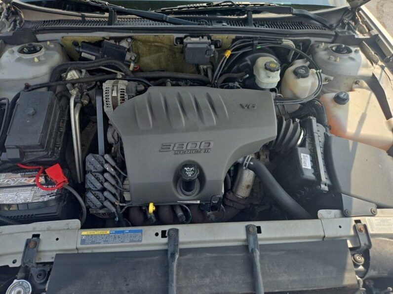 
								2005 Buick Park Avenue Base full									