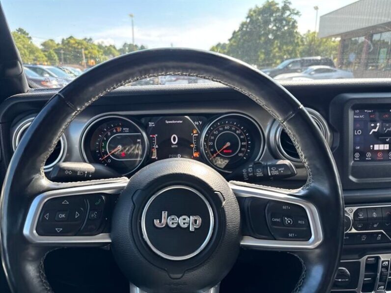 
								2018 Jeep Wrangler Unlimited Unlimited Sahara full									