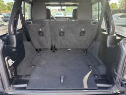 
										2018 Jeep Wrangler Unlimited Unlimited Sahara full									