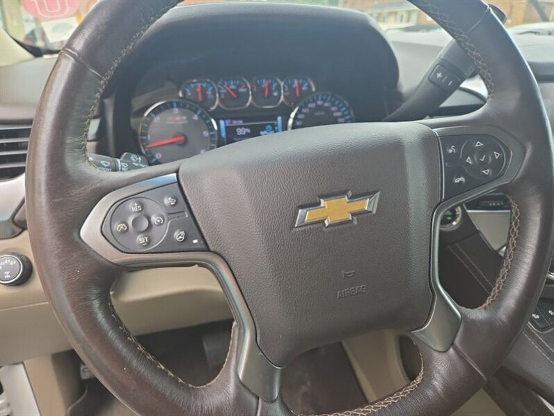 
								2017 Chevrolet Tahoe LT Z71 full									