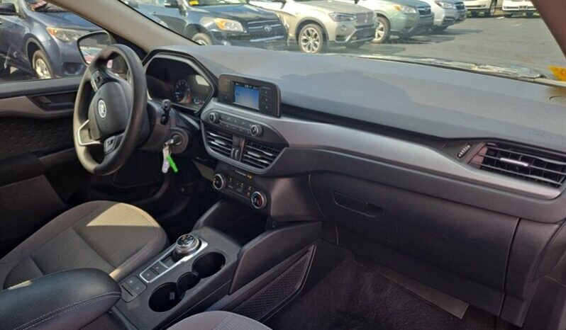 
								2020 Ford Escape S full									