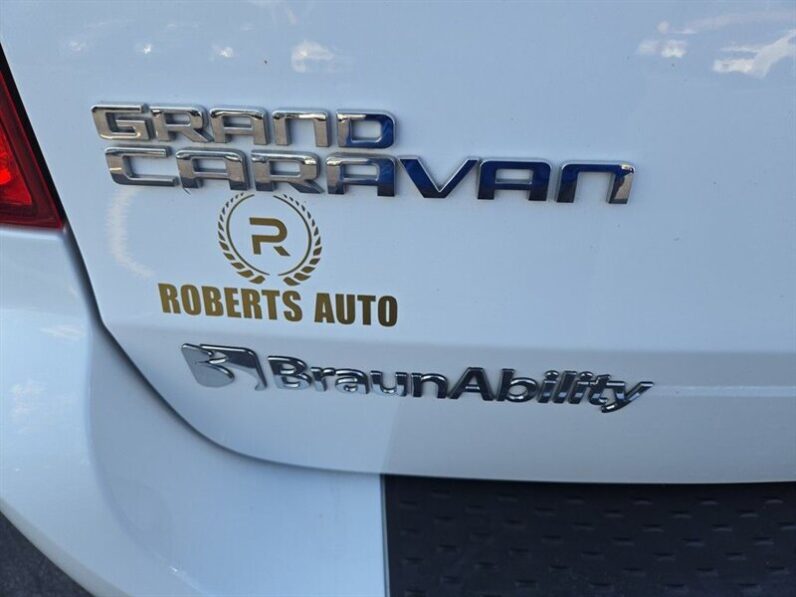 
								2019 Dodge Grand Caravan SE full									